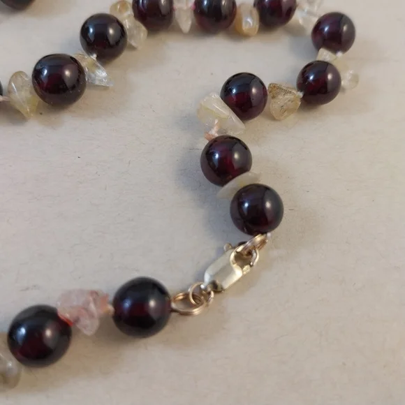 Vintage Garnet Beaded Necklace - 585 (14k) Lock - Picture 15 of 16